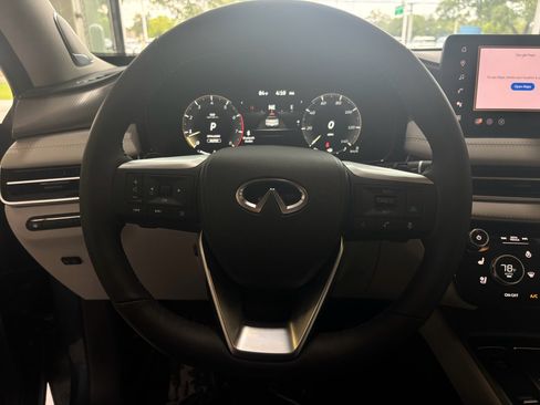 Certified 2026 INFINITI QX60 Luxe w/ Family Package AWD/4WD image 14
