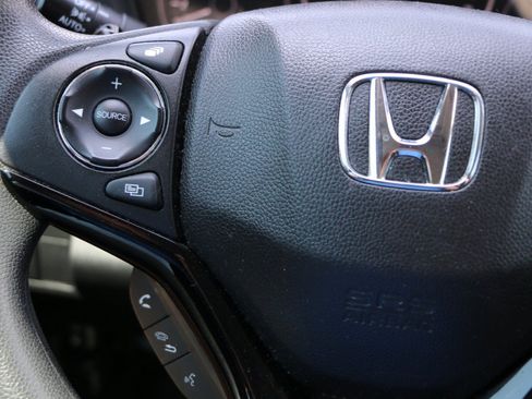 Used 2017 Honda HR-V EX image 15
