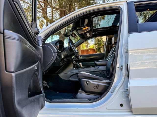 Used 2020 Jeep Grand Cherokee Limited X AWD/4WD image 23