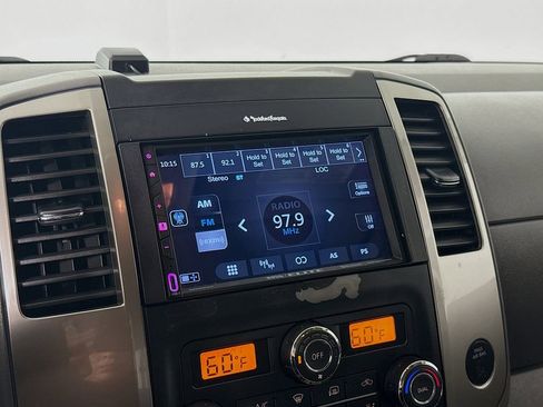 Used 2016 Nissan Frontier SL w/ Moonroof Package AWD/4WD image 15