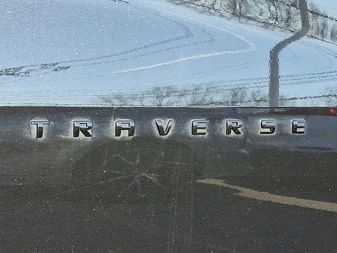 Certified 2023 Chevrolet Traverse RS w/ LPO, Floor Liner Package image 8