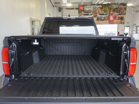 New 2026 Toyota Tacoma TRD Off-Road AWD/4WD image 18