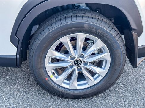 New 2026 Toyota Corolla Cross LE image 12