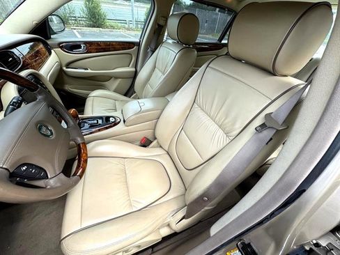 Used 2005 Jaguar XJ8 L image 7