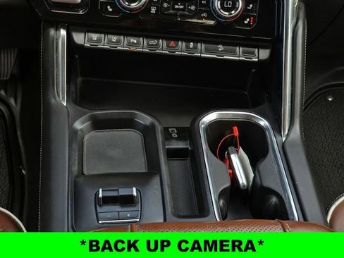 Used 2024 GMC Sierra 2500 Denali Ultimate AWD/4WD image 18