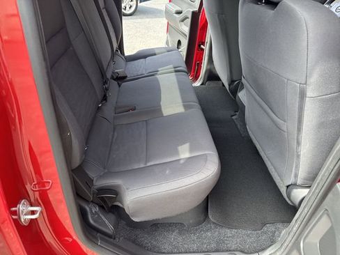 Used 2022 Nissan Frontier S w/ Technology Package RWD image 11