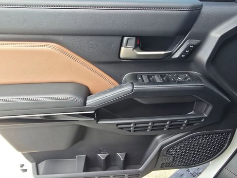 New 2026 Toyota 4Runner Limited image 12