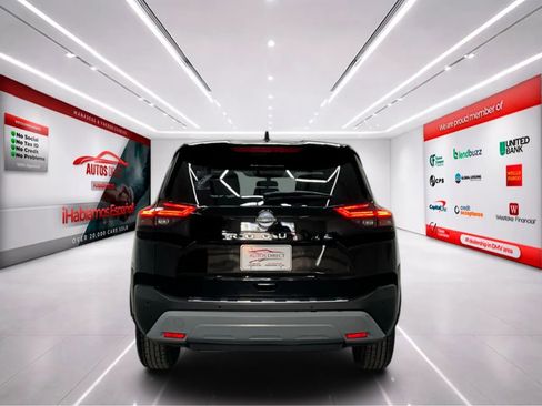 Used 2023 Nissan Rogue S image 7