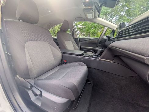 Used 2025 Toyota Camry LE FWD image 30