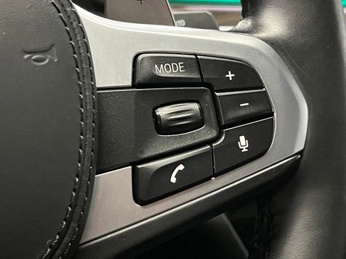 Used 2019 BMW M550i xDrive AWD/4WD image 27