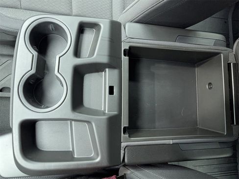 Used 2025 Chevrolet Silverado 1500 Custom image 28