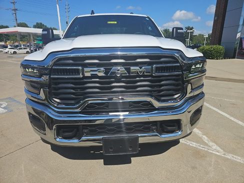 Used 2026 RAM 2500 Big Horn AWD/4WD image 8