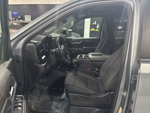Used 2023 Chevrolet Silverado 1500 RST image 11