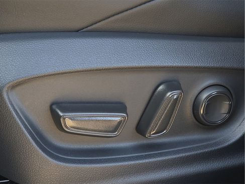 New 2026 Toyota Corolla Cross XSE image 19