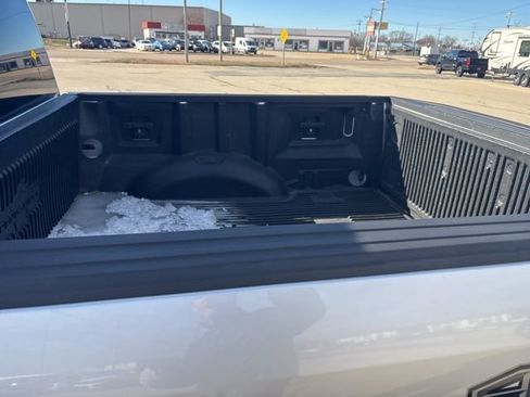 Used 2016 Ford F150 XLT image 7