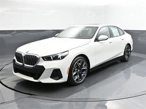New 2024 BMW 530i w/ M Sport Package image 1