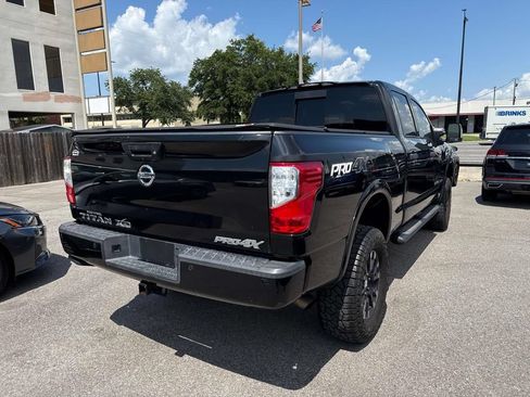 Used 2016 Nissan Titan PRO-4X w/ Pro-4x Convenience Package AWD/4WD image 7