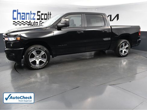 Used 2025 RAM 1500 Tradesman AWD/4WD image 2