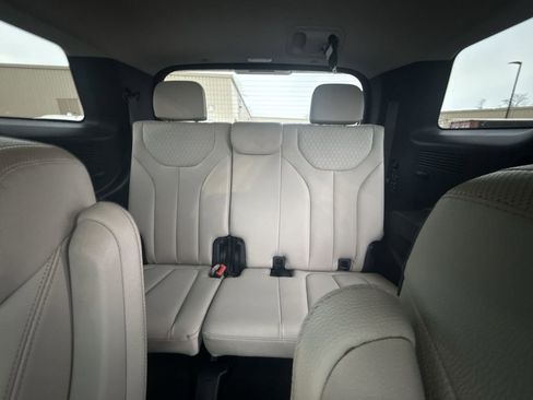 Used 2020 Hyundai Santa Fe SEL w/ Convenience + Premium Package image 23