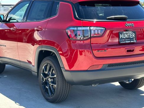 New 2026 Jeep Compass Latitude AWD/4WD image 5