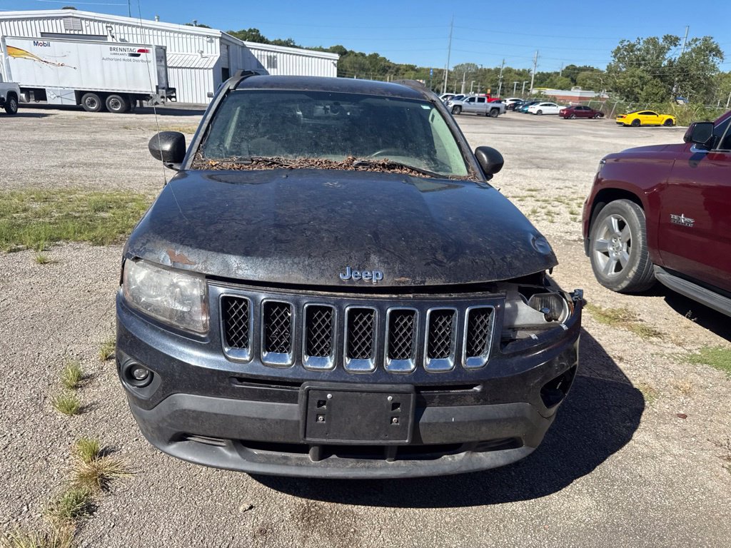 Used 2014 Jeep Compass Sport w/ Power Value Group FWD image 2