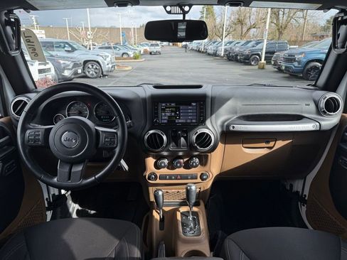 Used 2017 Jeep Wrangler Sahara w/ Mopar Chrome Edition Group image 14