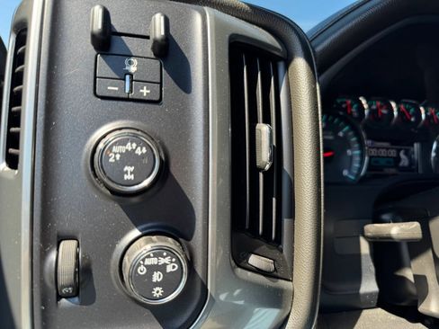 Used 2017 Chevrolet Silverado 1500 LTZ Z71 w/ LTZ Plus Package AWD/4WD image 16