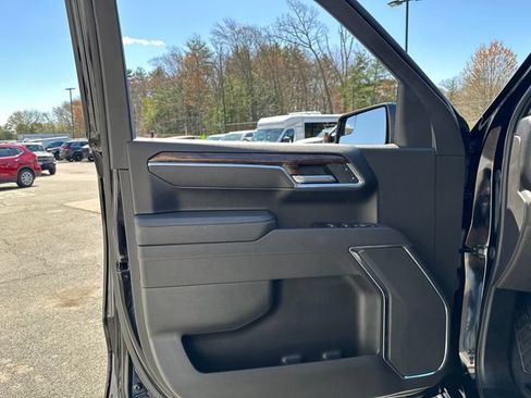 Certified 2025 GMC Sierra 1500 Elevation AWD/4WD image 22