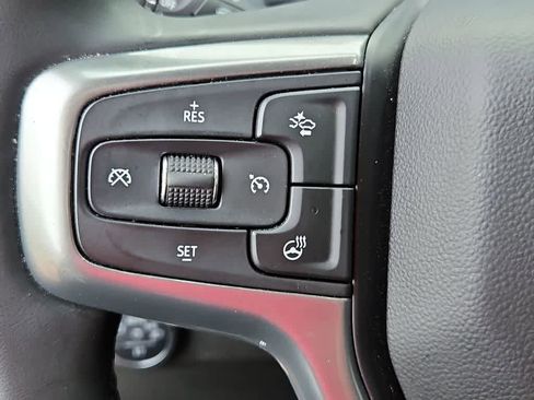 Used 2025 Chevrolet Silverado 2500 LT w/ Convenience Package image 24