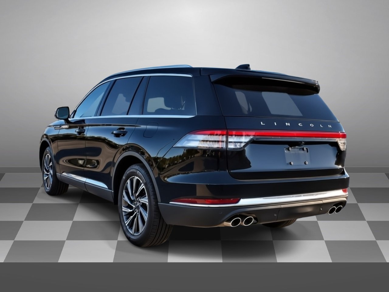Used 2025 Lincoln Aviator AWD image 4