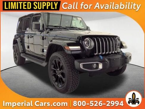 Used 2023 Jeep Wrangler Unlimited Sahara w/ Cold Weather Group AWD/4WD image 1