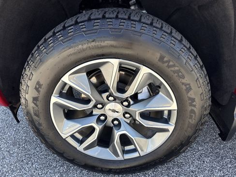 Used 2026 Chevrolet Silverado 1500 RST AWD/4WD image 40