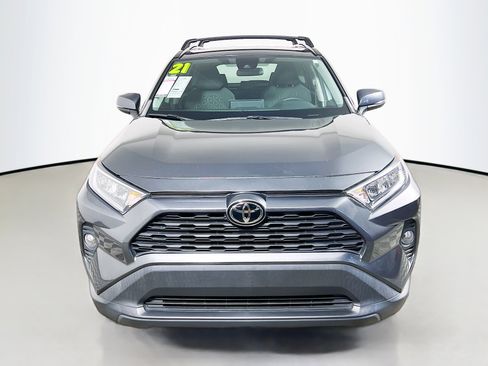 Used 2021 Toyota RAV4 XLE image 11