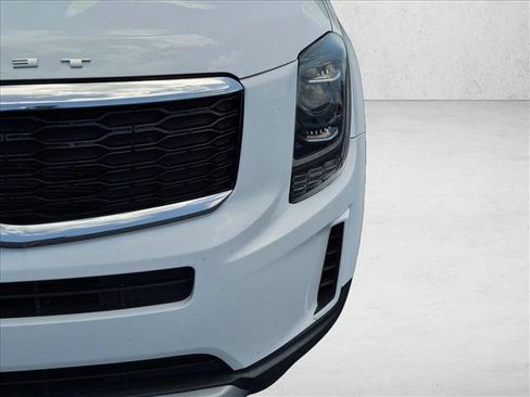 Used 2022 Kia Telluride LX AWD/4WD image 9