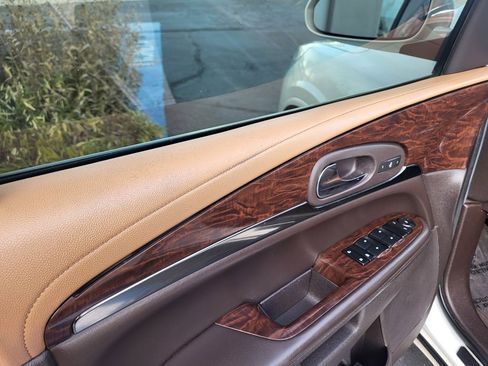Used 2014 Buick Enclave Leather w/ Trailering Provision Package image 21