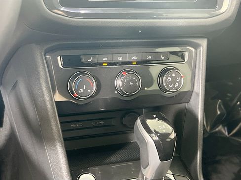 Used 2023 Volkswagen Tiguan S image 15