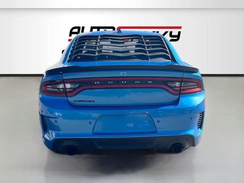 Used 2023 Dodge Charger Scat Pack w/ Navigation & Travel Group RWD image 6