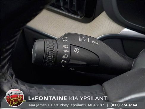 Used 2022 Volvo XC60 B6 Inscription w/ Protection Package Premier image 21