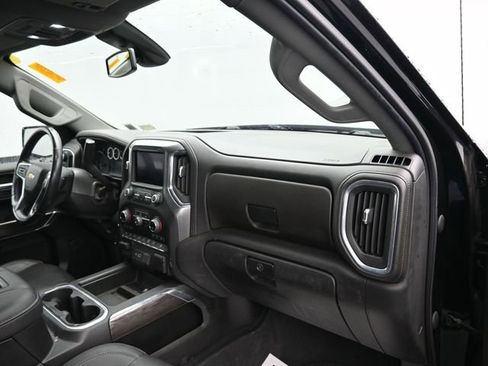 Used 2021 Chevrolet Silverado 1500 LTZ image 8