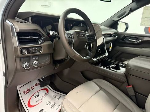 New 2026 GMC Yukon XL Elevation w/ LPO, Floor Liner Package image 13