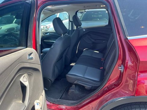 Used 2018 Ford Escape SE FWD image 9