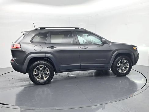 Used 2019 Jeep Cherokee Trailhawk AWD/4WD image 8