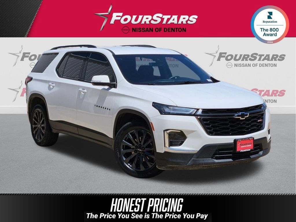 Used 2023 Chevrolet Traverse RS w/ LPO, Floor Liner Package FWD image 1