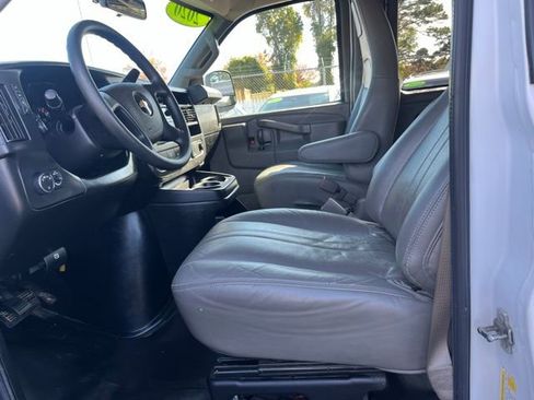 Used 2020 Chevrolet Express 2500 LS image 11