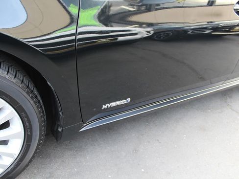 Used 2013 Toyota Avalon Limited image 12