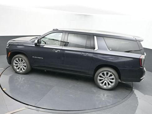 New 2026 Chevrolet Suburban High Country image 46