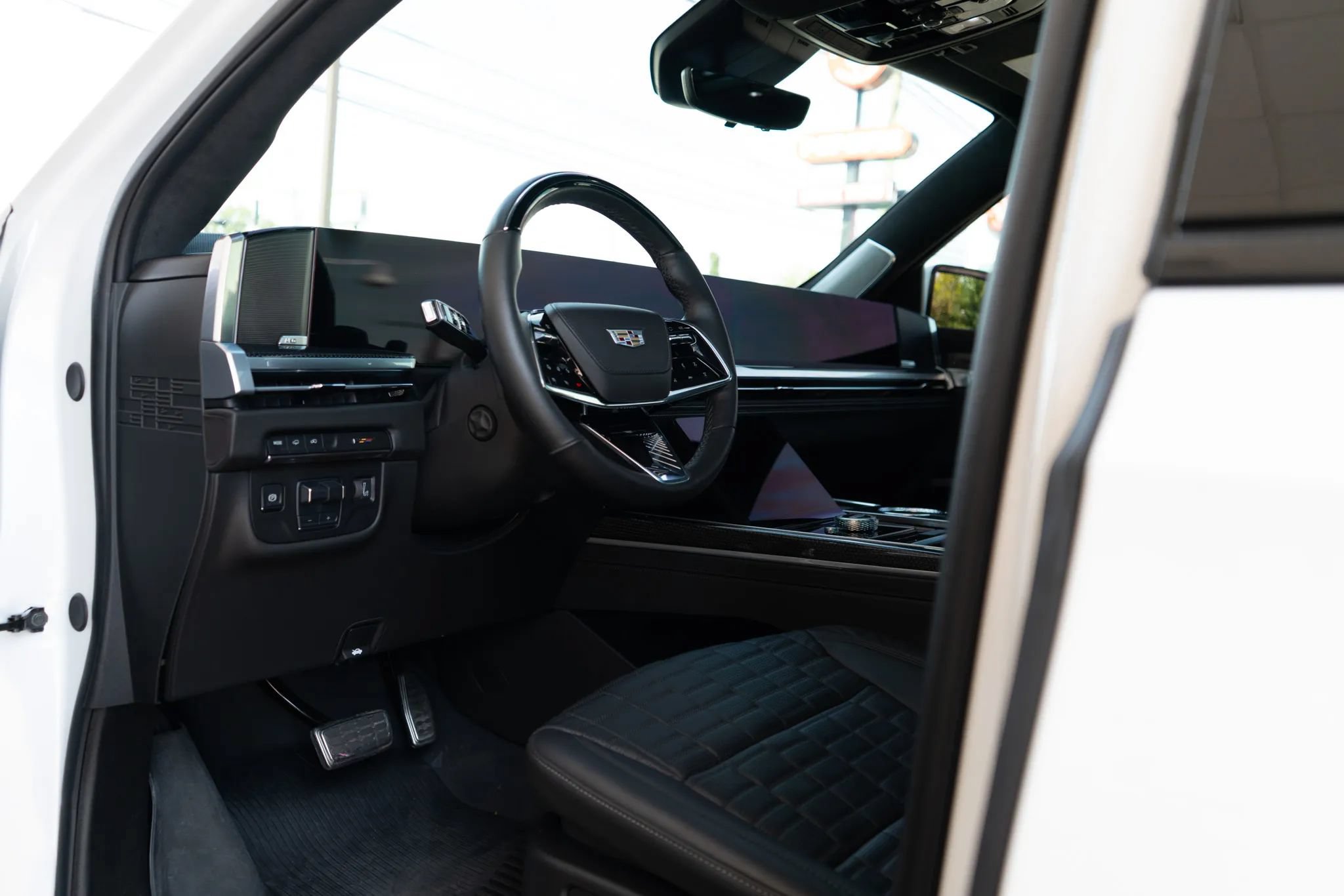 Used 2025 Cadillac Escalade V w/ LPO, Floor Liner Package AWD/4WD image 55