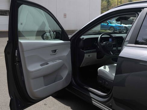 Used 2024 Hyundai Kona SEL AWD/4WD image 24