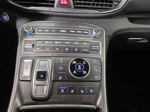 Used 2023 Hyundai Santa Fe Limited image 15