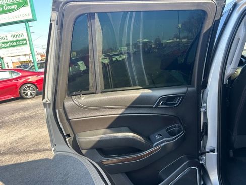 Used 2019 Chevrolet Tahoe LT image 14